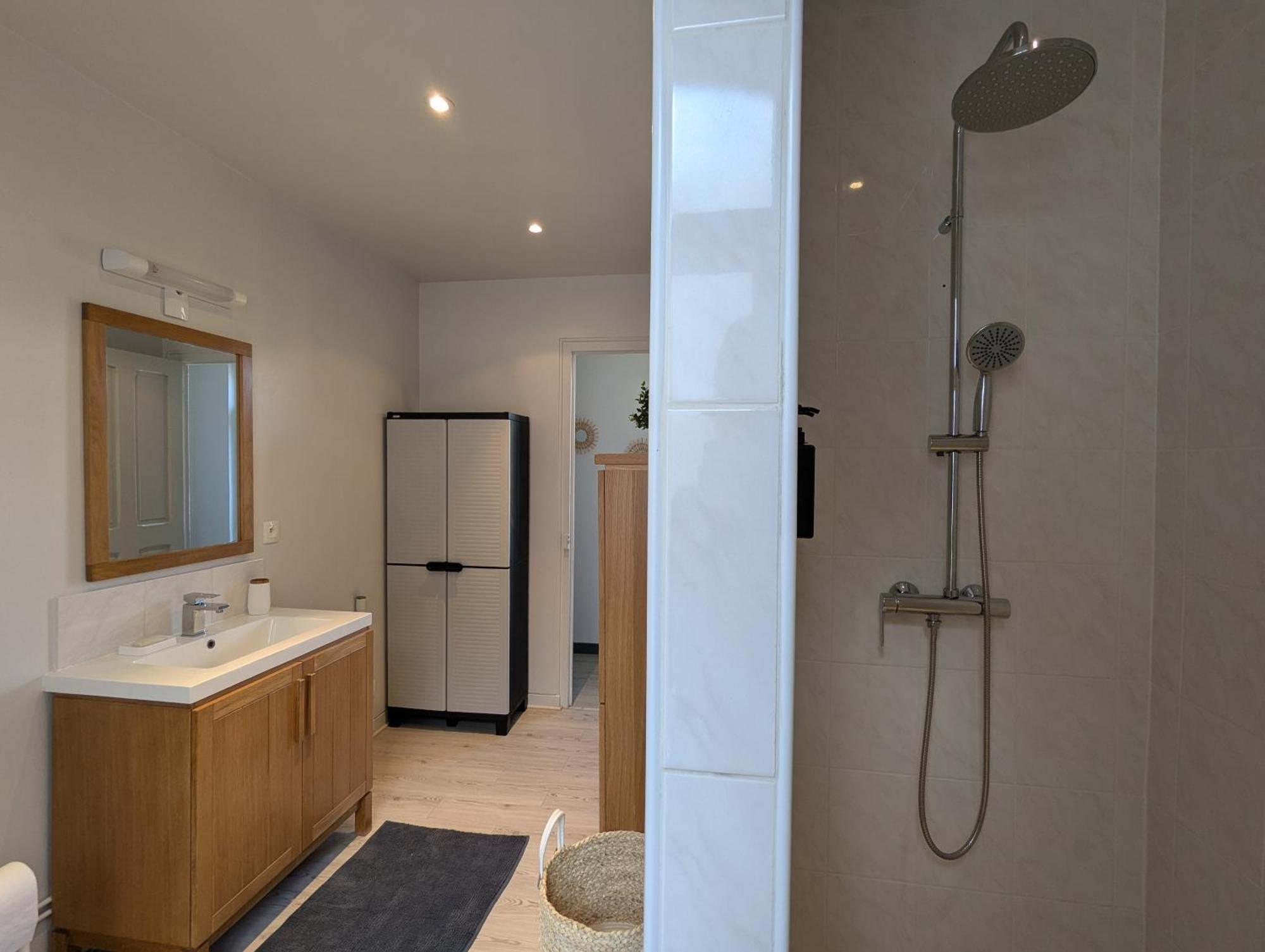 Ferienwohnung Les Betises, Duplex Hyper-Centre Cambrai Exterior foto